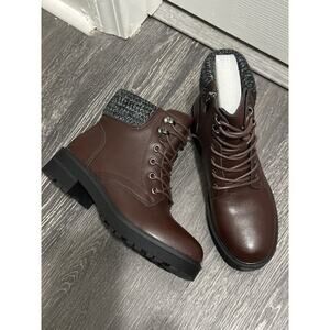 AquaDiva Britt Leather Lace Up Boot Brown size 6.5-7‎ US